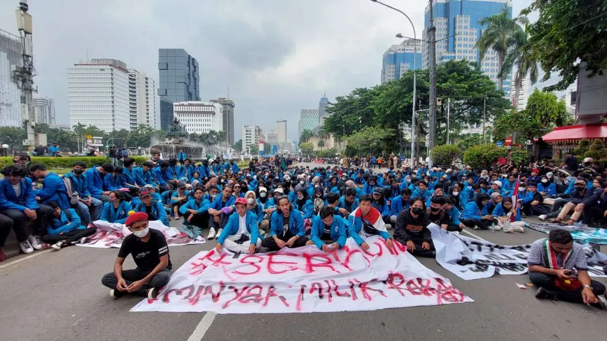 Kapolda Metro: Situasi di Gedung DPR dan Patung Kuda Telah Kondusif Usai Demonstrasi