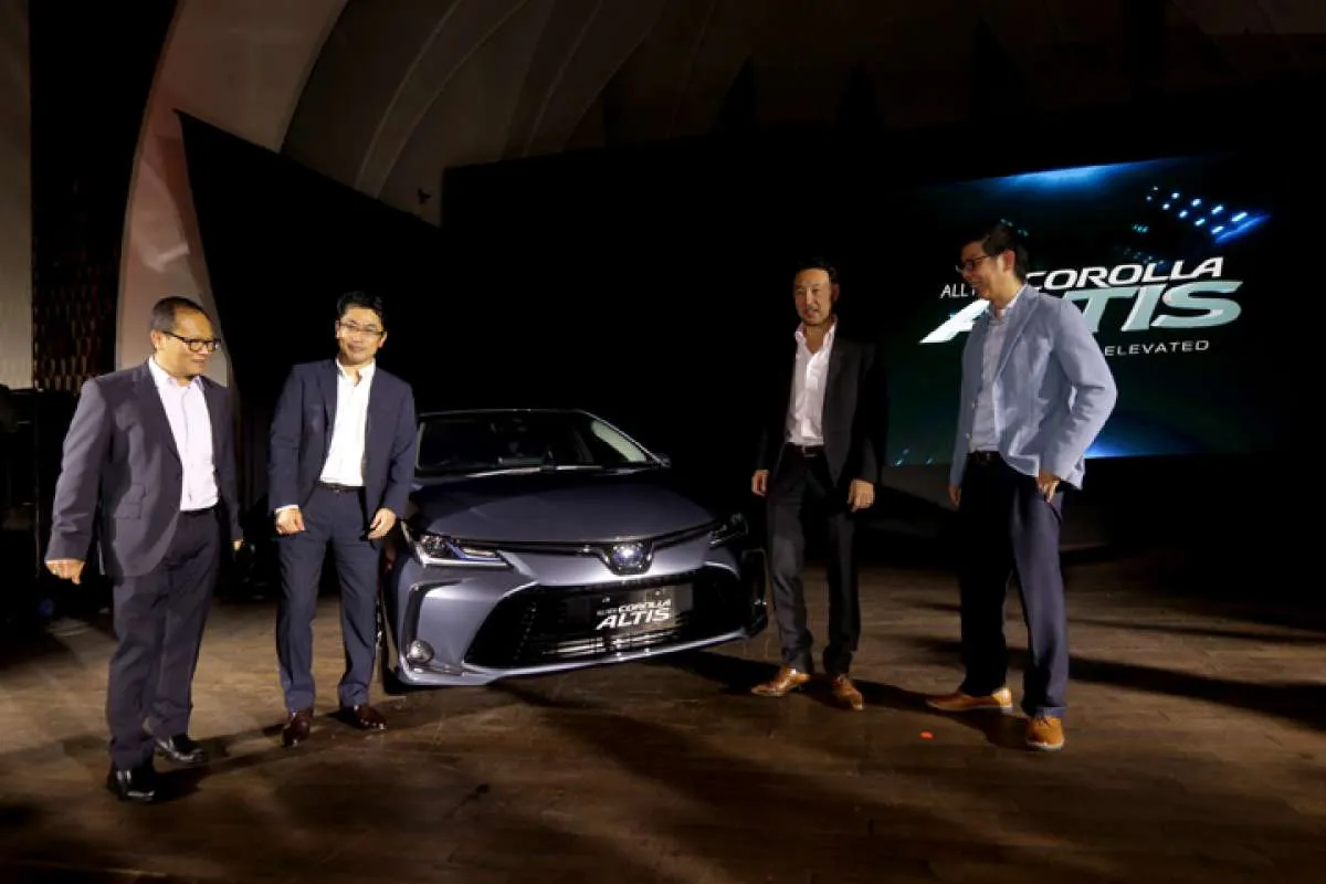 Toyota perkenalkan model baru Sedan All New Corolla Altis