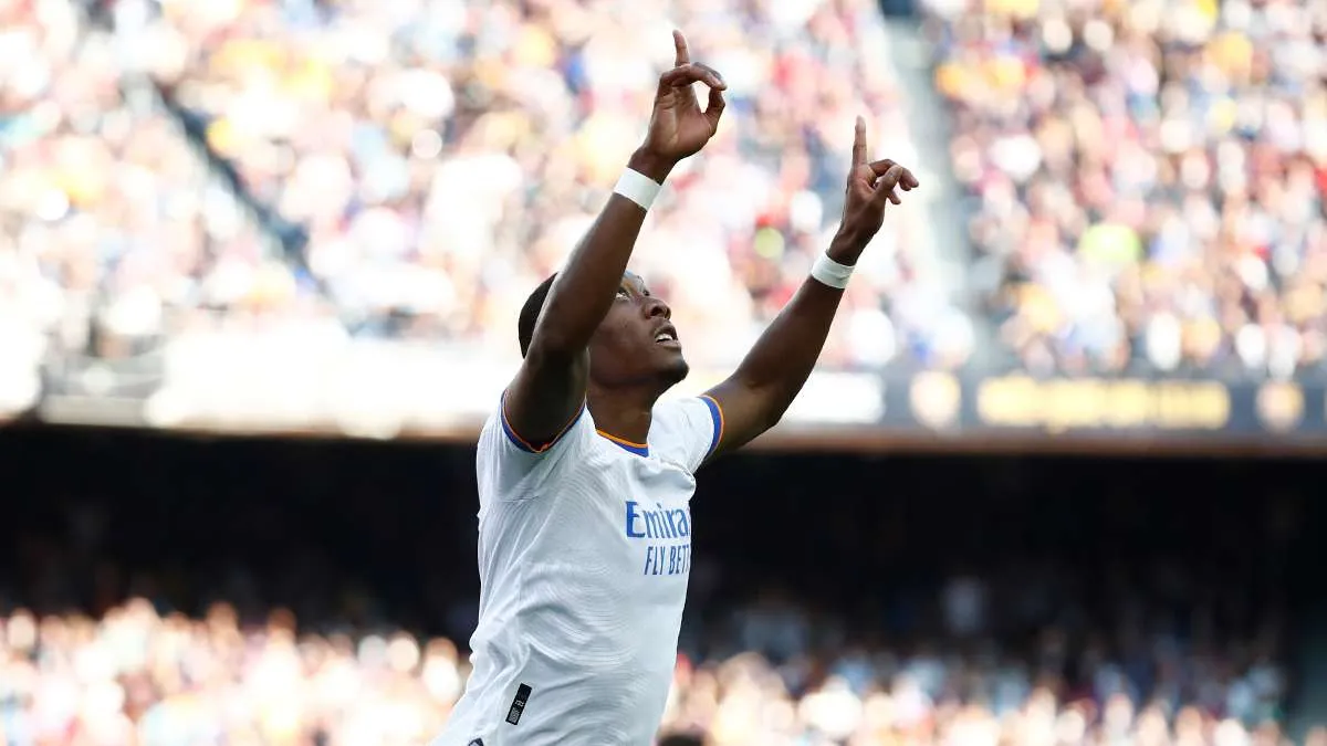 Carlo Ancelotti puji pertahanan Real Madrid saat libas Barcelona di El Clasico