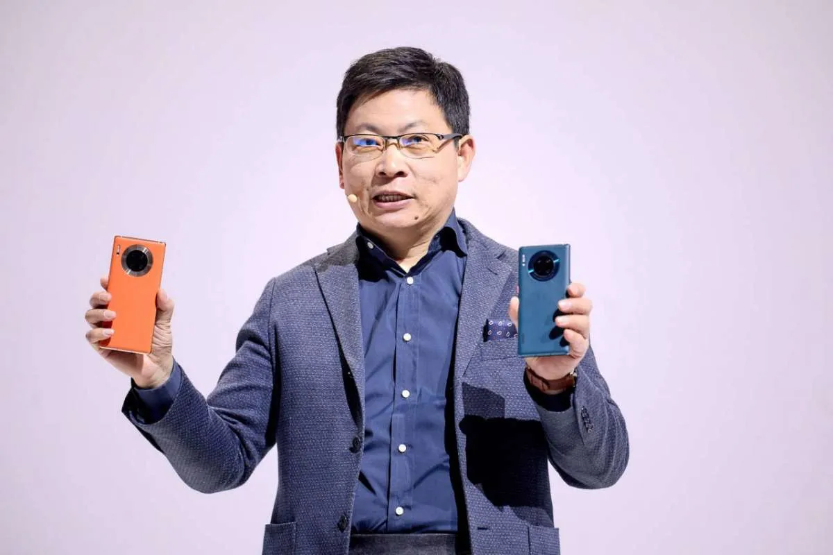Di China, Huawei Mate 30 dijual lauh lebih murah 