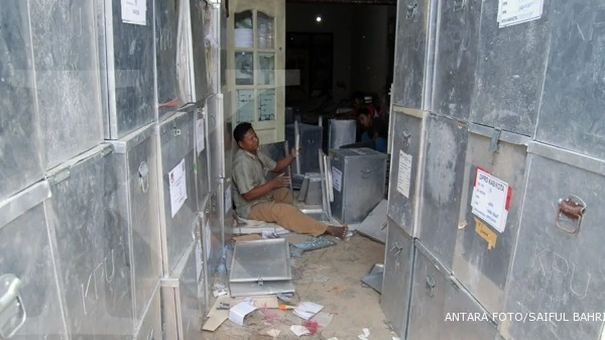 Gudang terbatas, logistik pemilu terancam rusak