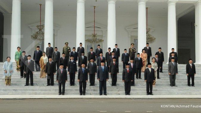 SBY minta tujuh menterinya mengundurkan diri