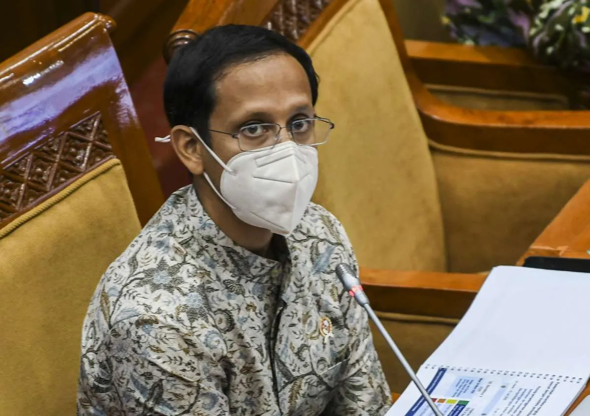 Nadiem Makarim: Semua sekolah wajib sudah belajar tatap muka pada Juli 2021
