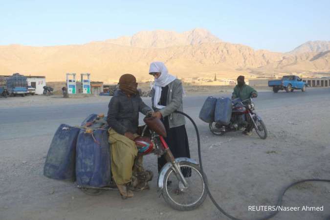 Pakistan Mengerek Harga Bahan Bakar Eceran 20% Imbas Ketegangan di Timur Tengah