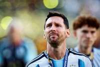 Lionel Messi Berduka, Masa Depan Karier Sepak Bolanya Mulai Diragukan