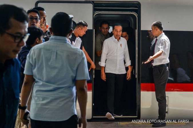  Jokowi: Tarif Kereta Cepat Jakarta Bandung Tidak Akan Disubsidi 