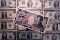 Yen Tertekan Dekati Level Terendah 40 Tahun Jumat (10/7), Waspadai Intervensi Jepang