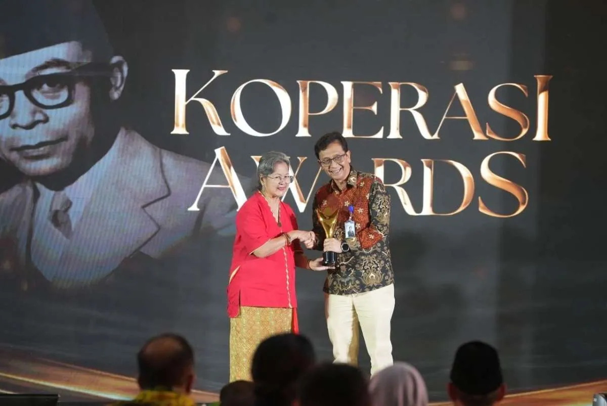 BPJS Kesehatan Raih Penghargaan Bakti Koperasi Pradana Nayaka