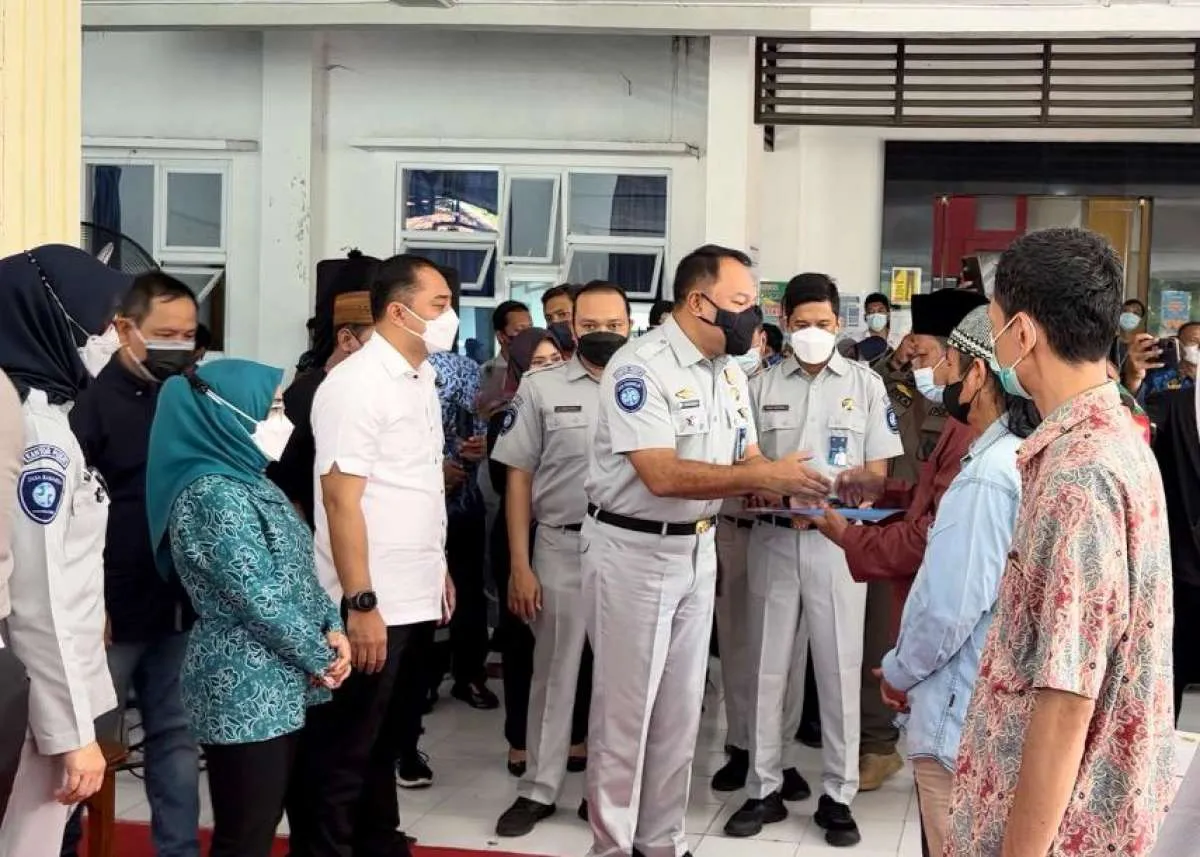 Kurang dari 24 Jam, Jasa Raharja Berikan Santunan Korban Kecelakaan Bus Tol Mojokerto