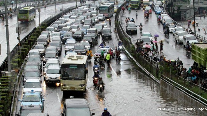 Jalan tol dalam kota digratiskan selama 18 jam sebagai kompensasi banjir