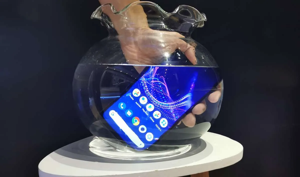 Aquos Sense4 Plus, smartphone gaming Sharp seharga Rp 4 jutaan