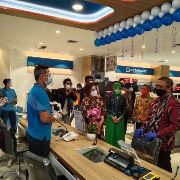 Electronic City membuka toko baru di Pontianak