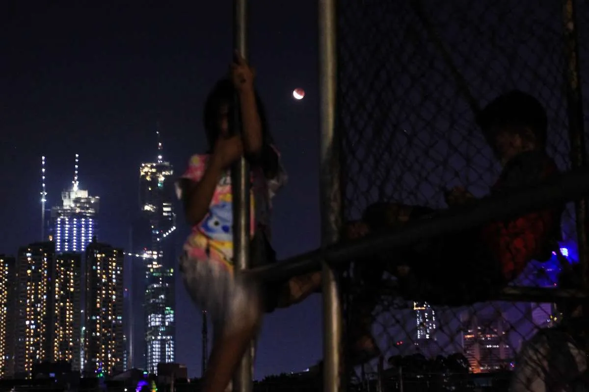 Pemandangan Langit Pekan Ini: Bulan-Venus Berdekatan, Siapkah Anda Menyaksikan?