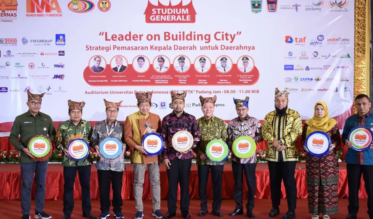 Leader on Building City: 10 Rekomendasi Dalam Memasarkan Kota