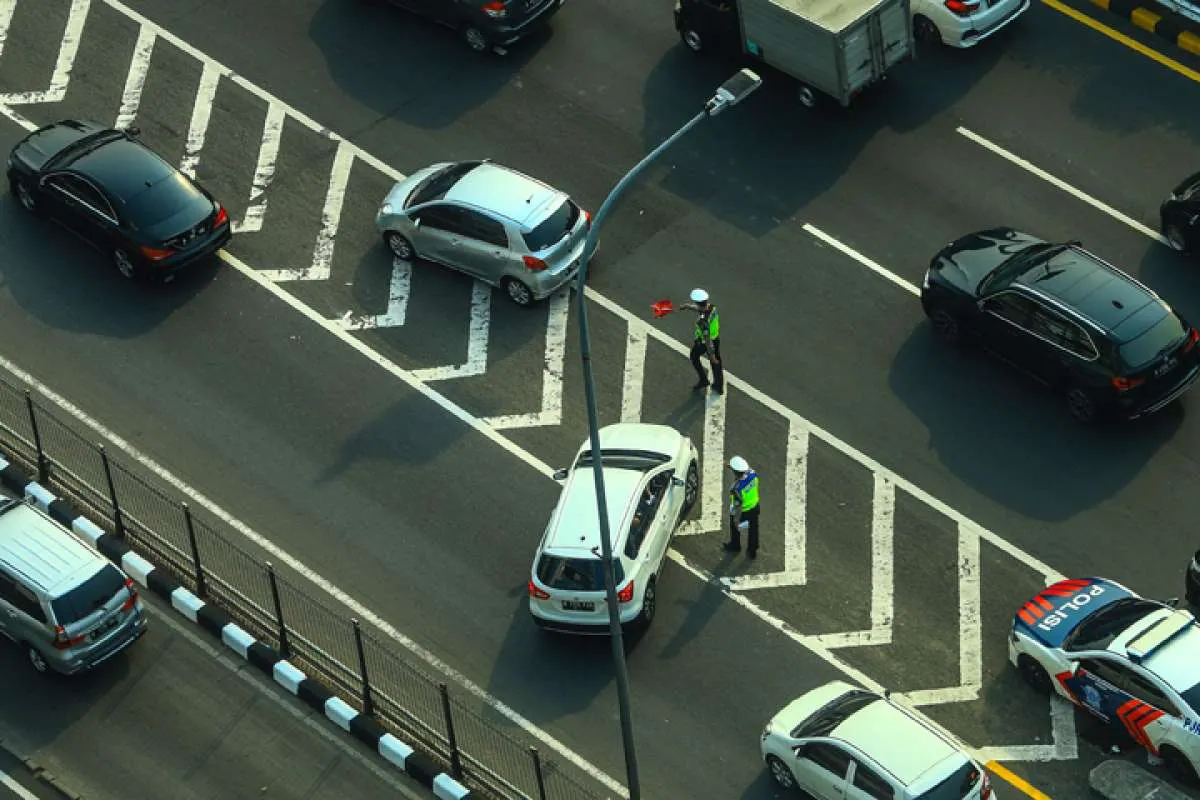 Mulai 1 Februari, ini lo rincian tarif tol dalam kota yang naik dan turun