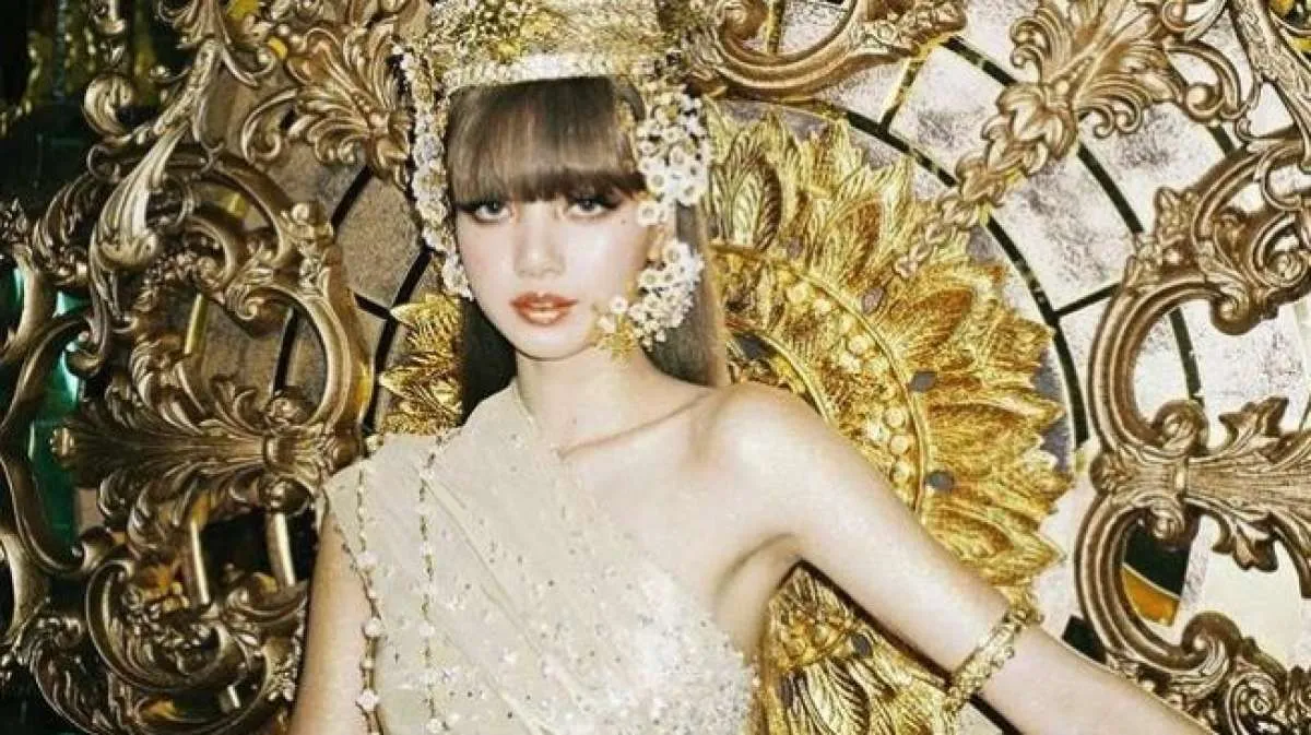 Lisa Blackpink Merayakan Ulang Tahunnya ke 25 di Thailand