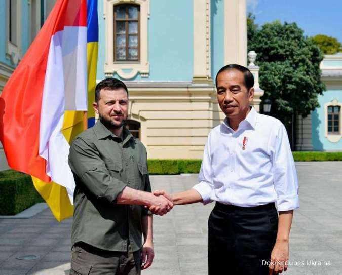 Presiden Jokowi bertemua Presiden Ukraina Volodymyr Zelensky