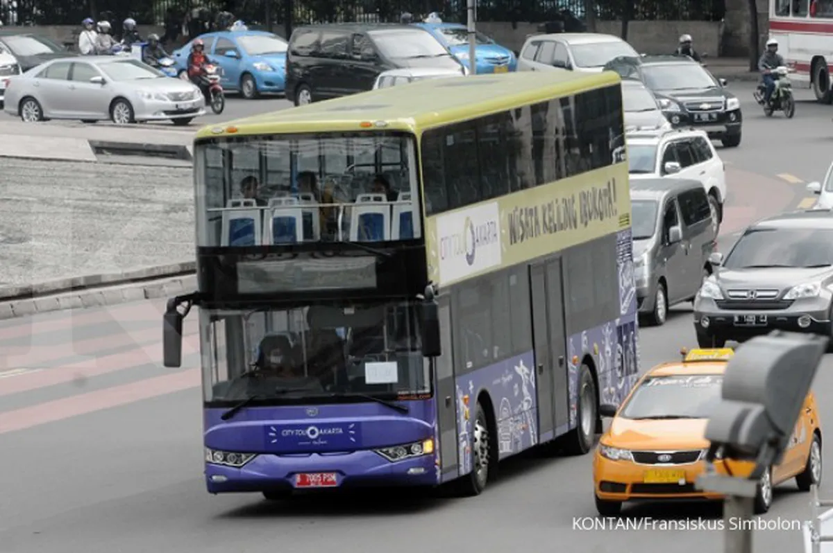 Kisah mereka yang menanti datangnya bus pariwisata