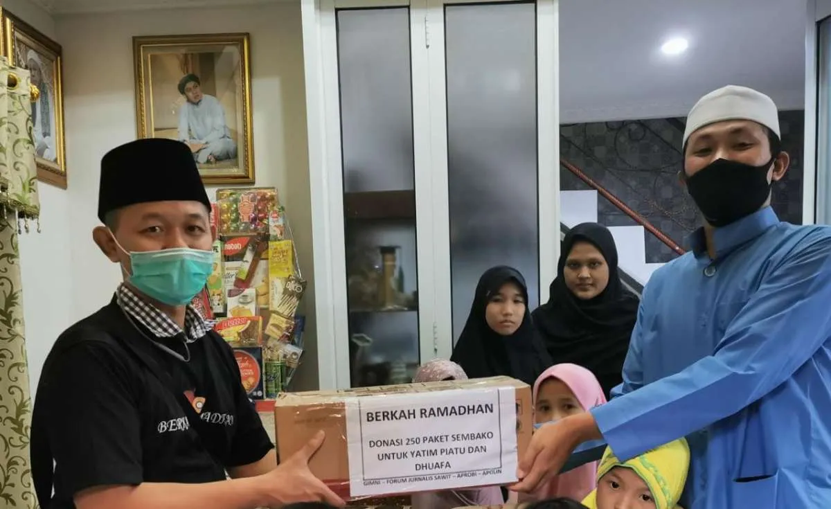 GIMNI, Aprobi dan Apolin bersama FJS distribusikan 250 paket sembako