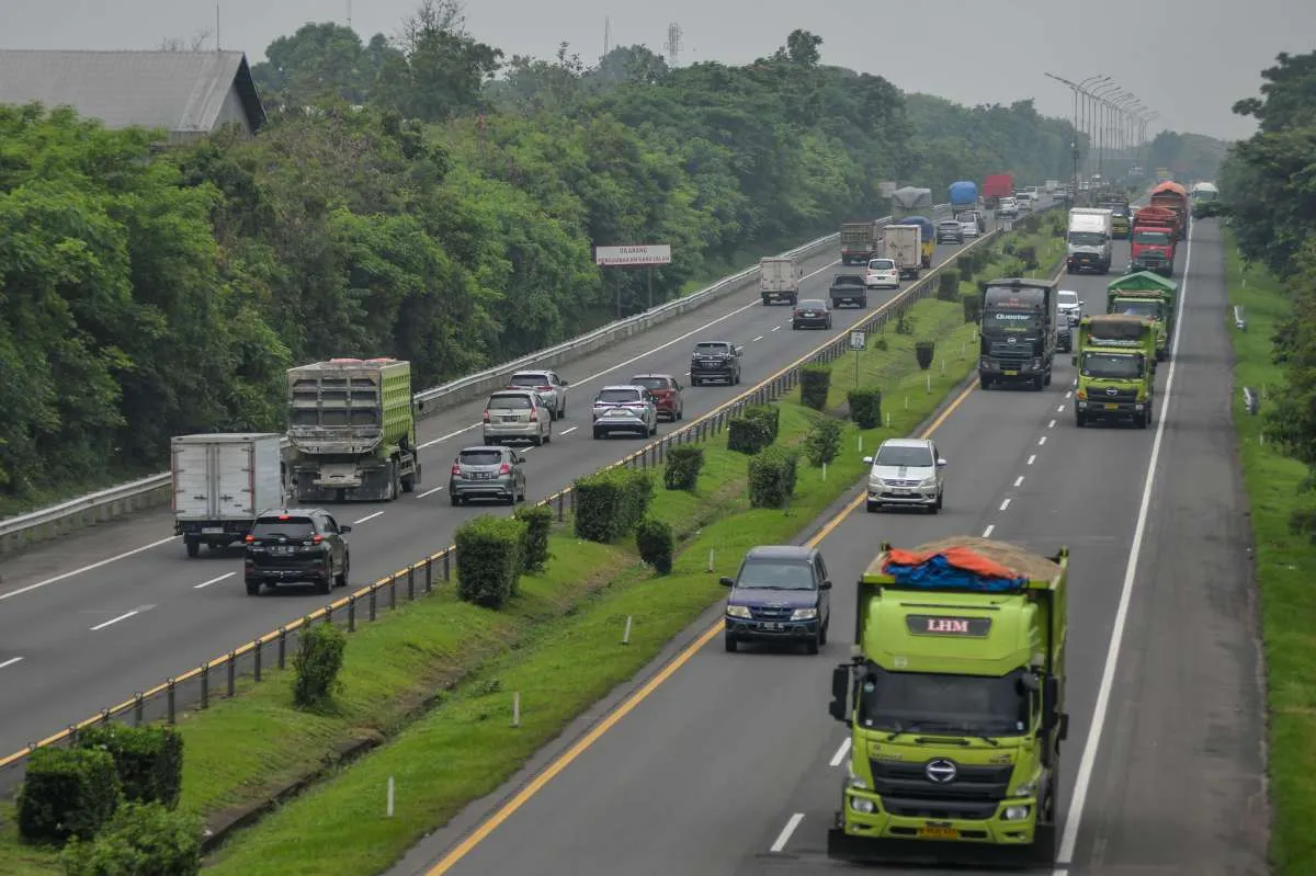 Korlantas Polri: Pembatasan Kendaraan Sumbu Dua dan Tiga Berlaku Mulai 24 Maret 2025