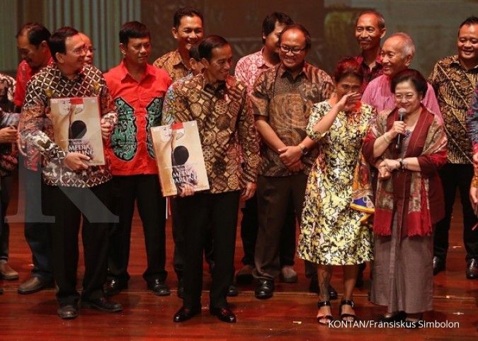 Lima orang spesial yang mendapat buku Megawati