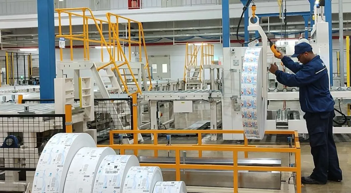 Pabrik Kemasan Aseptik LamiPak Indonesia Resmi Beroperasi Secara Komersil