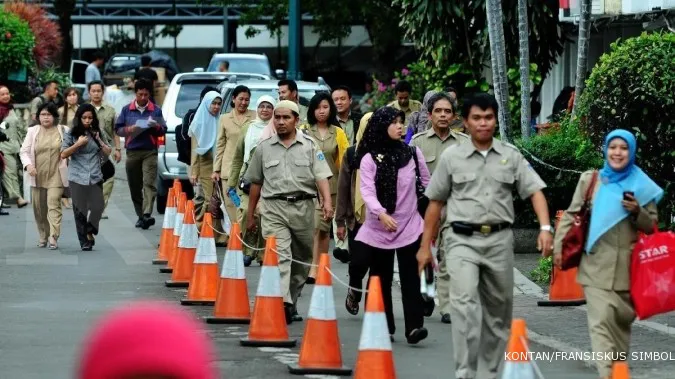 Civil servants told to leave cars at home