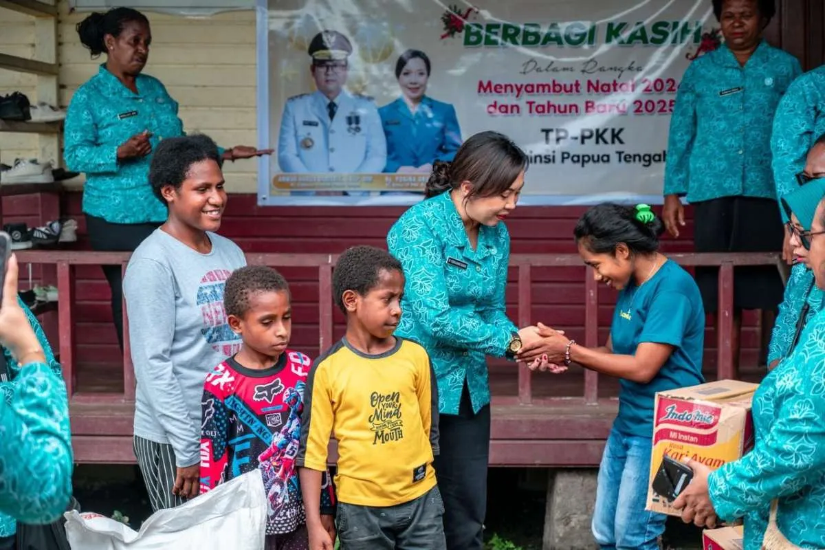 TP-PKK Provinsi Papua Tengah Sambut Natal-Tahun Baru Bersama 323 Anak Panti Asuhan