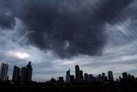 Puncak Musim Hujan Wilayah Barat November-Desember 2025, Hujan Sangat Lebat di Sini