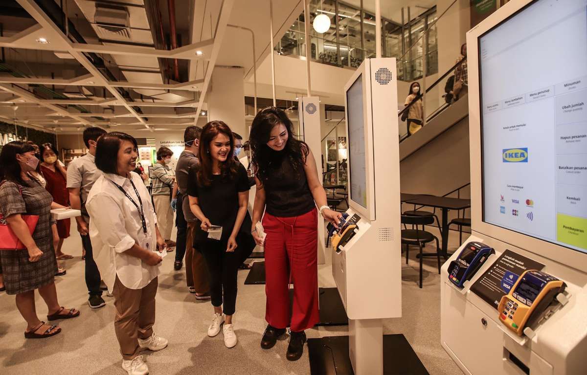 Pembayaran Mudah dengan UOB Visa Preferred Platinum Contactless Card