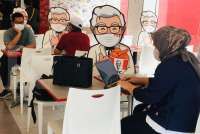 Sejarah berdiri KFC di Indonesia dan pemiliknya