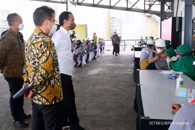 Review of booster vaccinations in industrial areas, Jokowi calls for continued exports