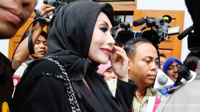 Malinda Dee minta dibebaskan dari segala tuntutan