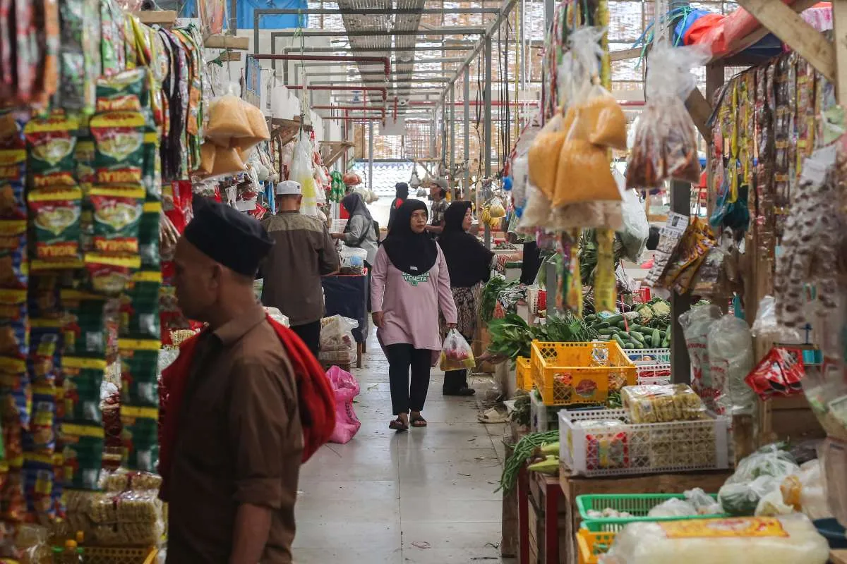 Penjualan Eceran dan Keyakinan Konsumen Tertekan, Ekonomi Berpotensi Melambat
