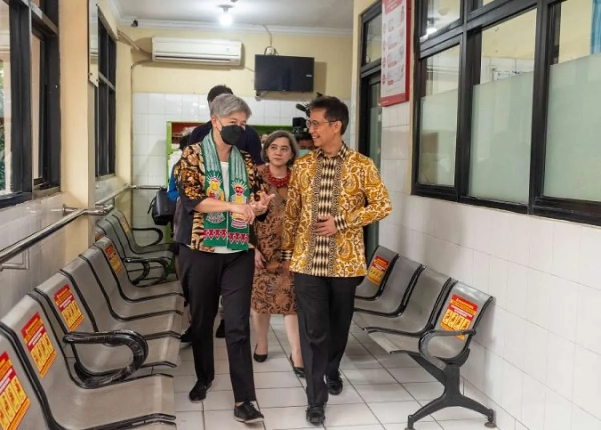Menkes & Menlu Australia Kunjungi Puskesmas Setiabudi, Lihat Layanan Imunisasi & ASIK