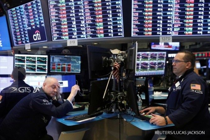 Rekor saham Apple menyokong bursa saham Wall Street