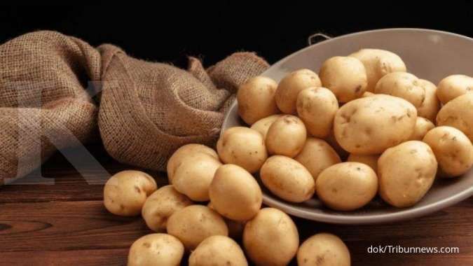 Una solución para los ojos hinchados Patatas.