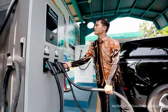 Mendagri Minta Daerah Bebaskan Pajak Kendaraan Listrik, DKI dan Tunggu Arahan Pusat