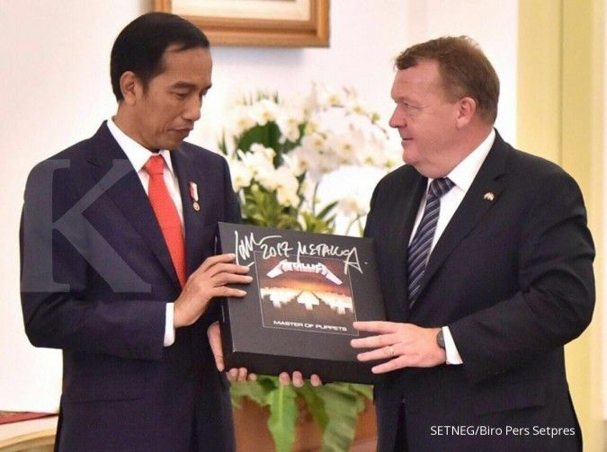 Jokowi akhirnya miliki deluxe box set Metallica setelah bayar Rp 11 juta ke KPK