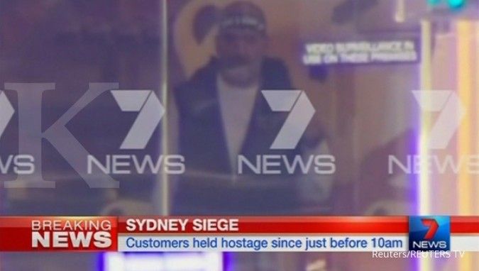 Lima sandera melarikan diri dari kafe di Sydney 