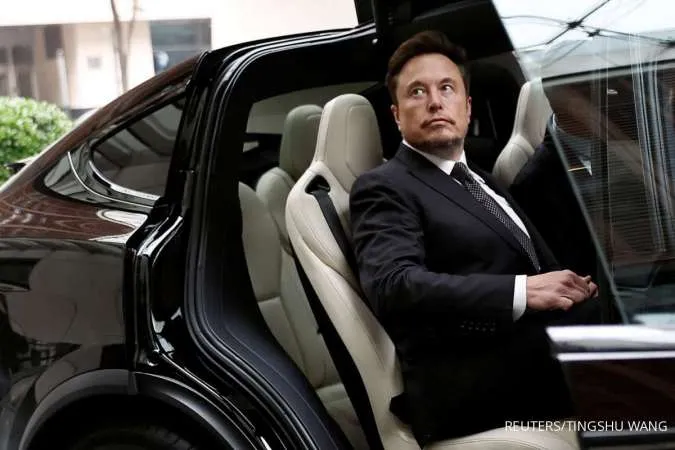 Musk Warns, He Will Ban Apple Devices if OpenAI is Integrated at Operating System