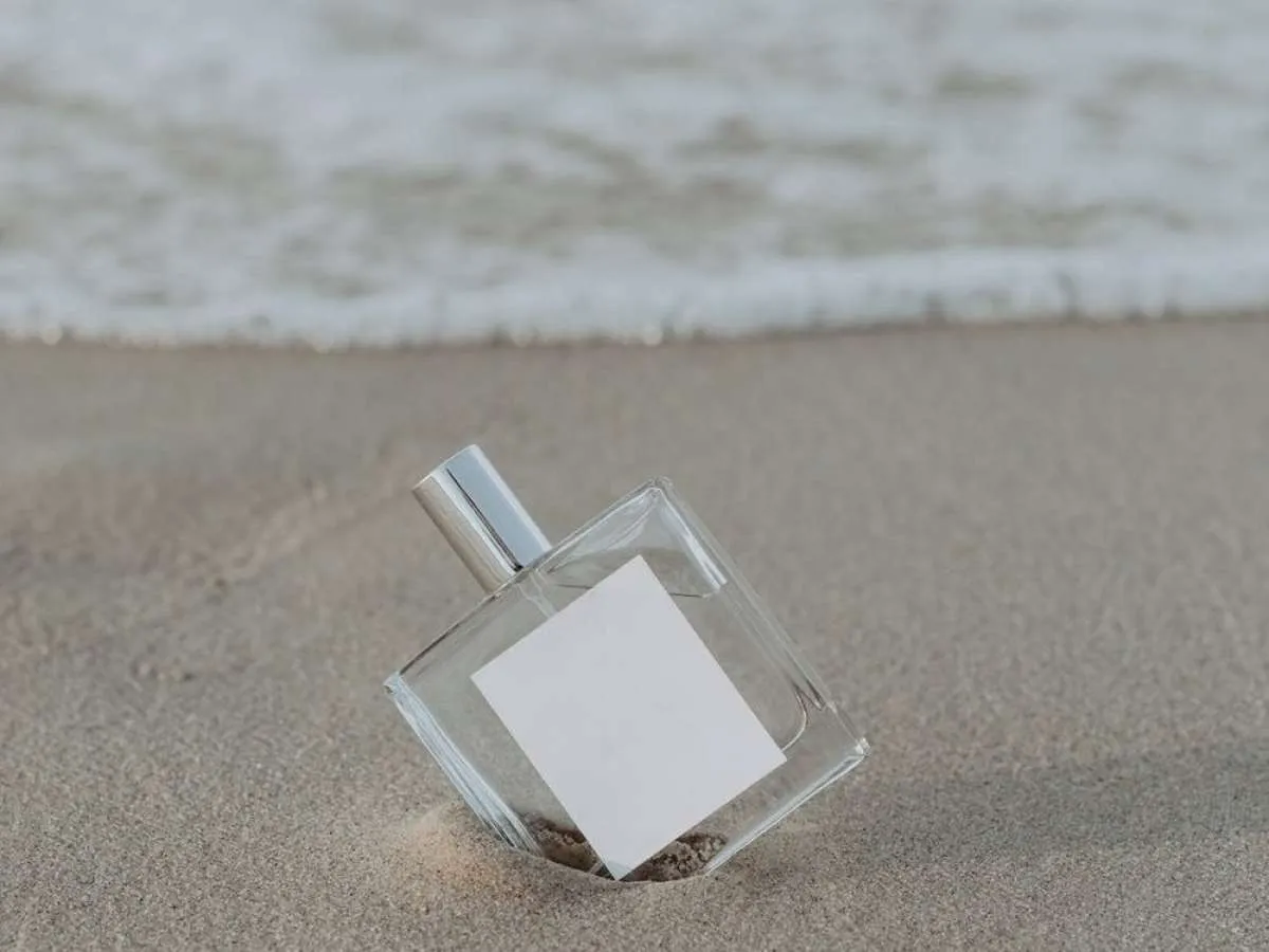 5 Aroma Parfum yang Cocok Dipakai Siang Hari, Segarnya Bikin Semangat!