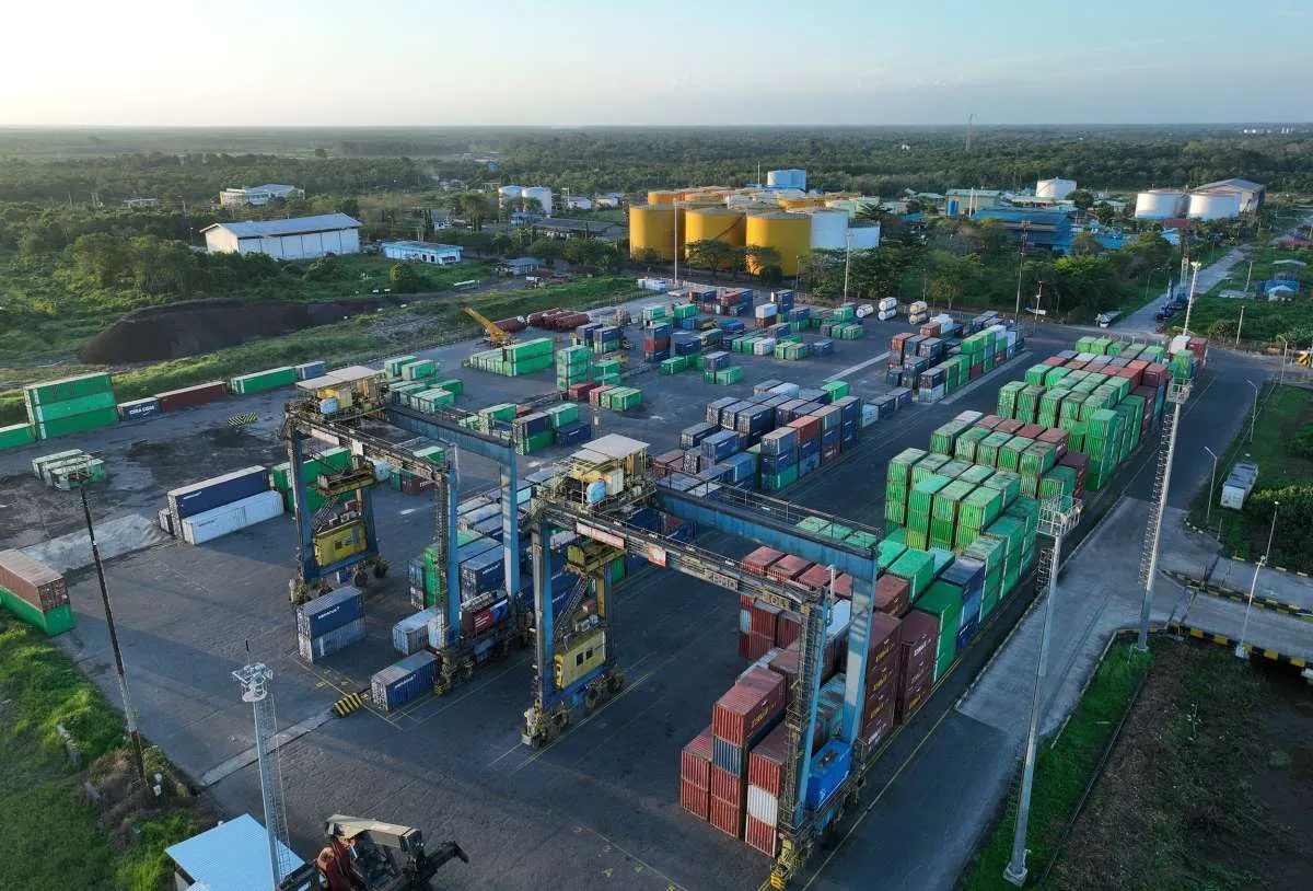  Pelindo Peti Kemas Perluas Area Operasi Perusahaan
