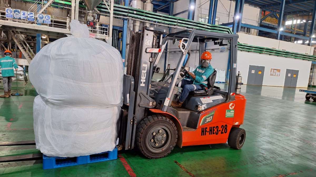 Nasib Emiten Nikel, China Bakal Larang Ekspor Asam Sulfat Saat Selat Hormuz Diblokade