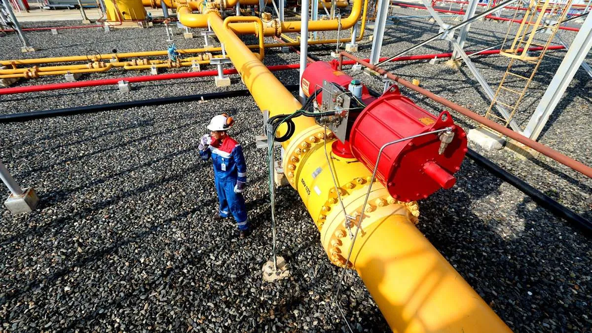 Pasokan Gas Perusahaan Gas Negara (PGAS) Terganggu, Simak Rekomendasi Sahamnya