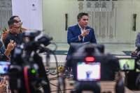 Seskab Teddy: Indonesia Hadapi Inflasi Pengamat!