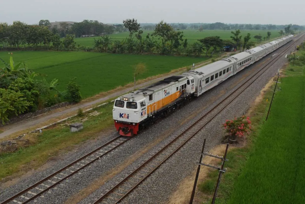 Sebelum naik kereta api jarak jauh di masa PPKM Darurat, yuk cermati aturannya