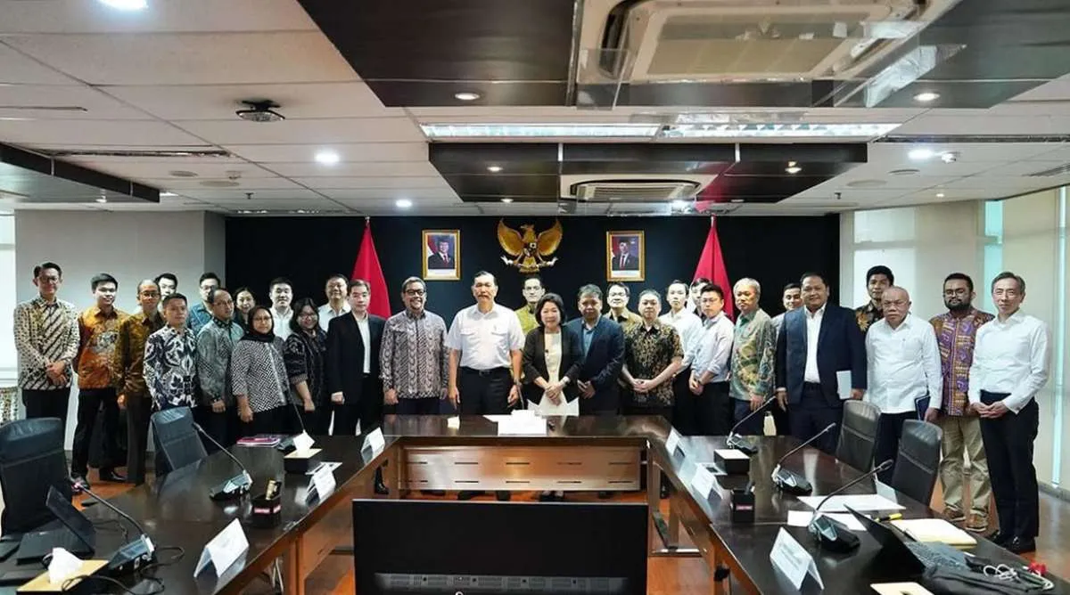 Ditengah IHSG Kembali Anjlok, Luhut Bertemu dengan Investor Lokal Pasar Modal