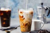 Hati-Hati Bom Kalori! Ini 4 Bahaya Minum Kopi Susu Gula Aren Setiap Hari