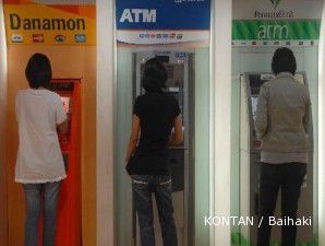 Tren penarikan tunai via kartu ATM dan debet menurun